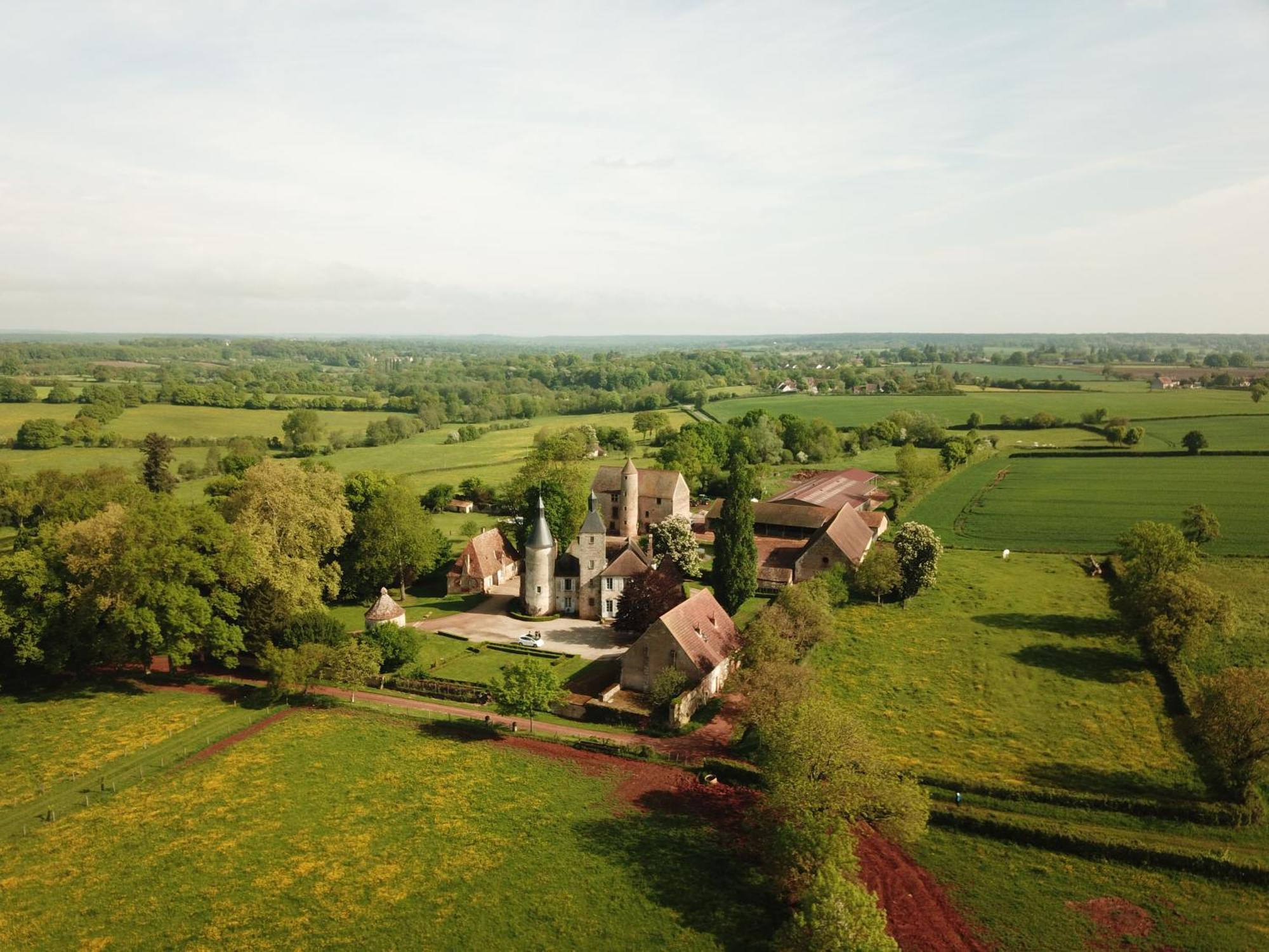 Chateau De Clusors Saint-Menoux Eksteriør billede
